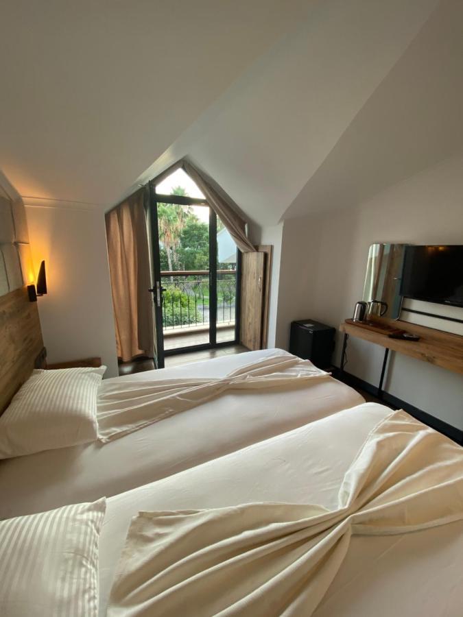 Miyas Luxury Hotel ケメル エクステリア 写真