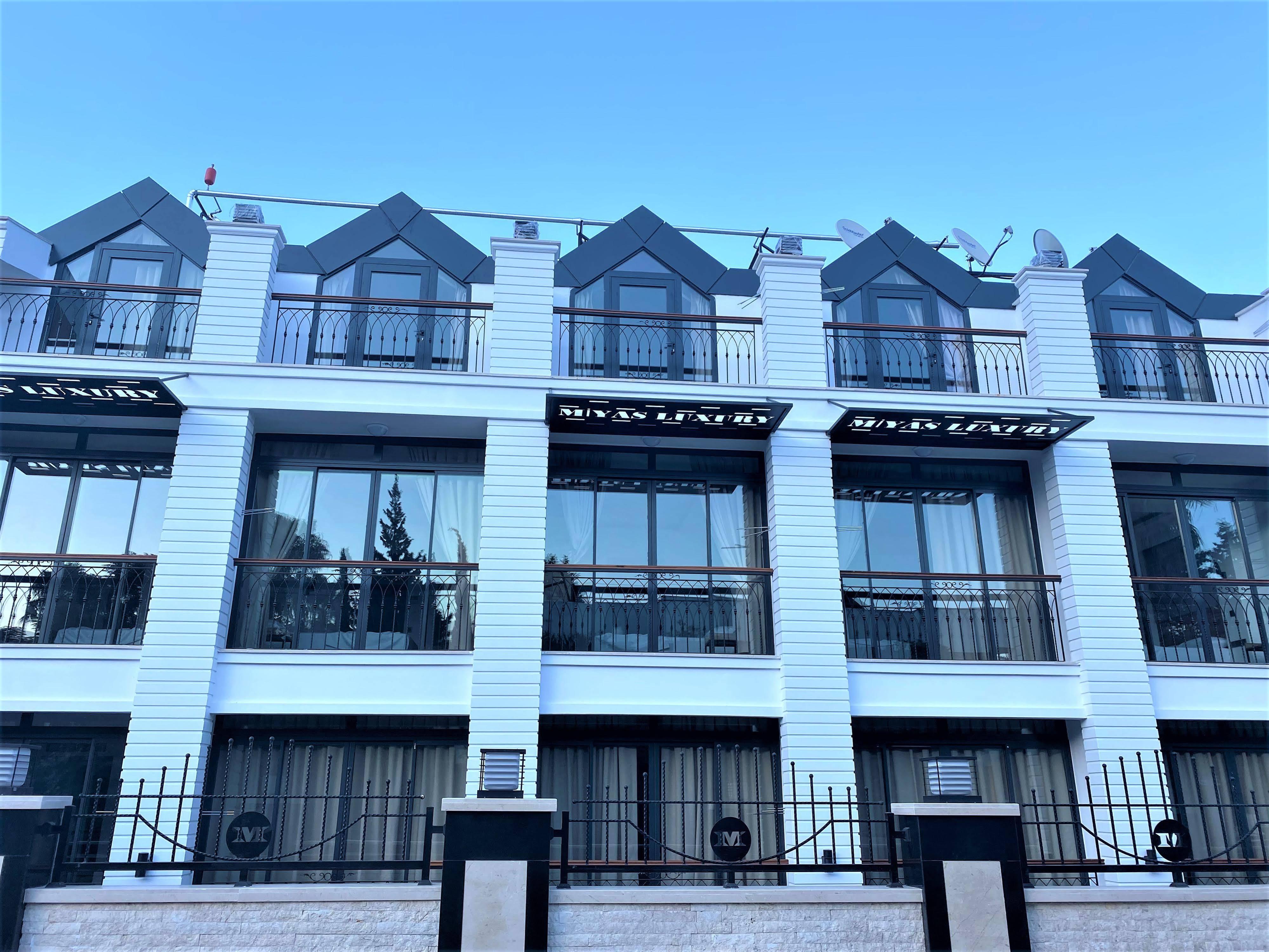 Miyas Luxury Hotel ケメル エクステリア 写真