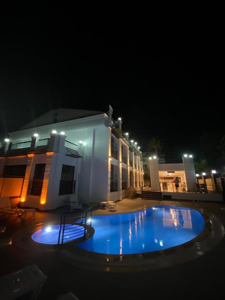 Miyas Luxury Hotel ケメル エクステリア 写真