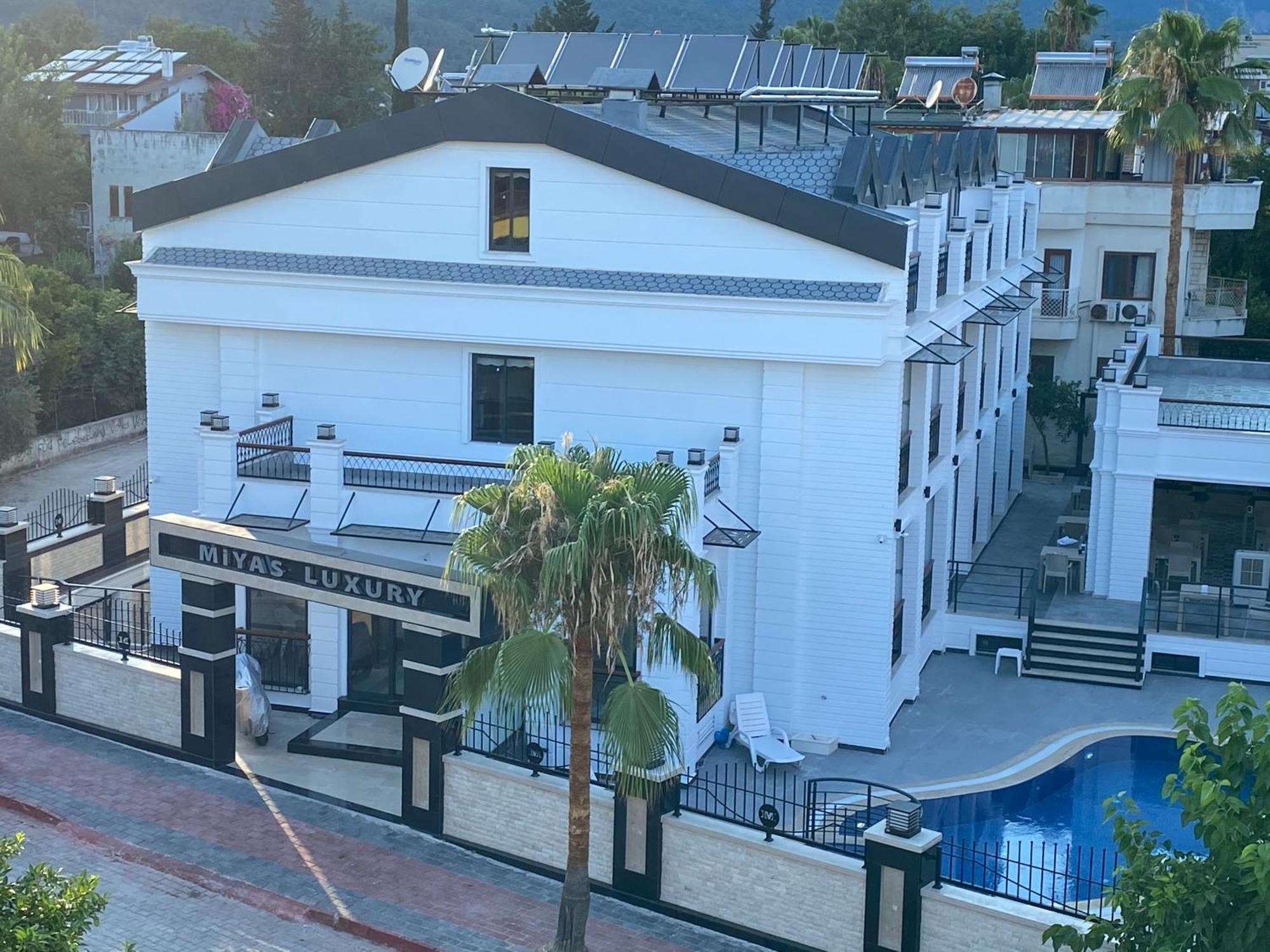 Miyas Luxury Hotel ケメル エクステリア 写真